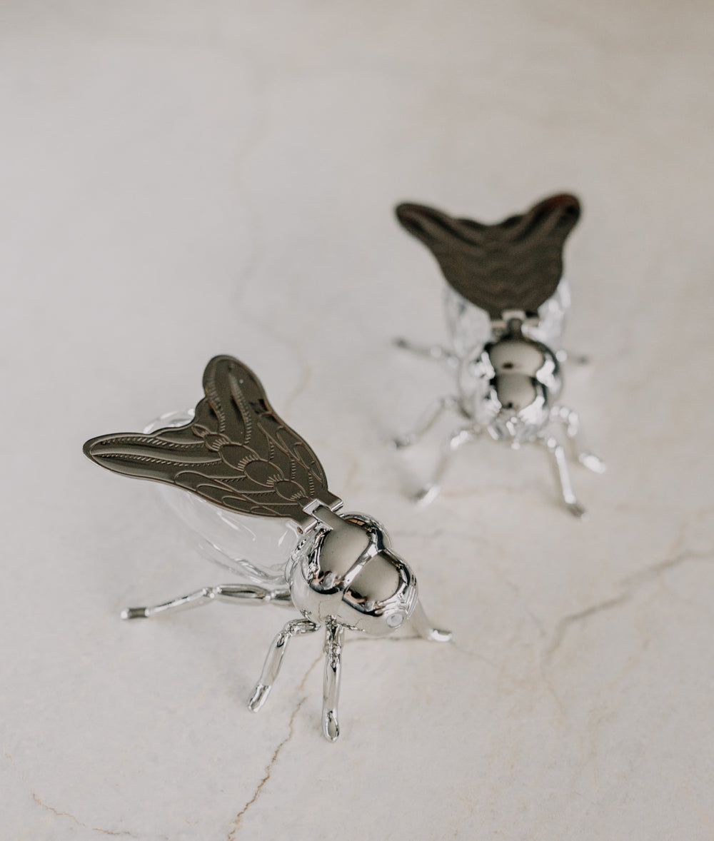 Abeja juego de salero y pimentero